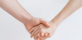 Czy istnieją różnice w podejściu do terapii u mężczyzn i kobiet?