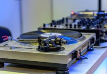 Dlaczego pali się kontrolka od poduszek? Dlaczego pali się kontrolka od poduszek?