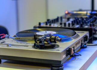 Dlaczego pali się kontrolka od poduszek?