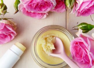 Kto wymyślił szminkę?