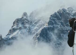 Kiedy wykonujemy 5 wdechów ratowniczych?